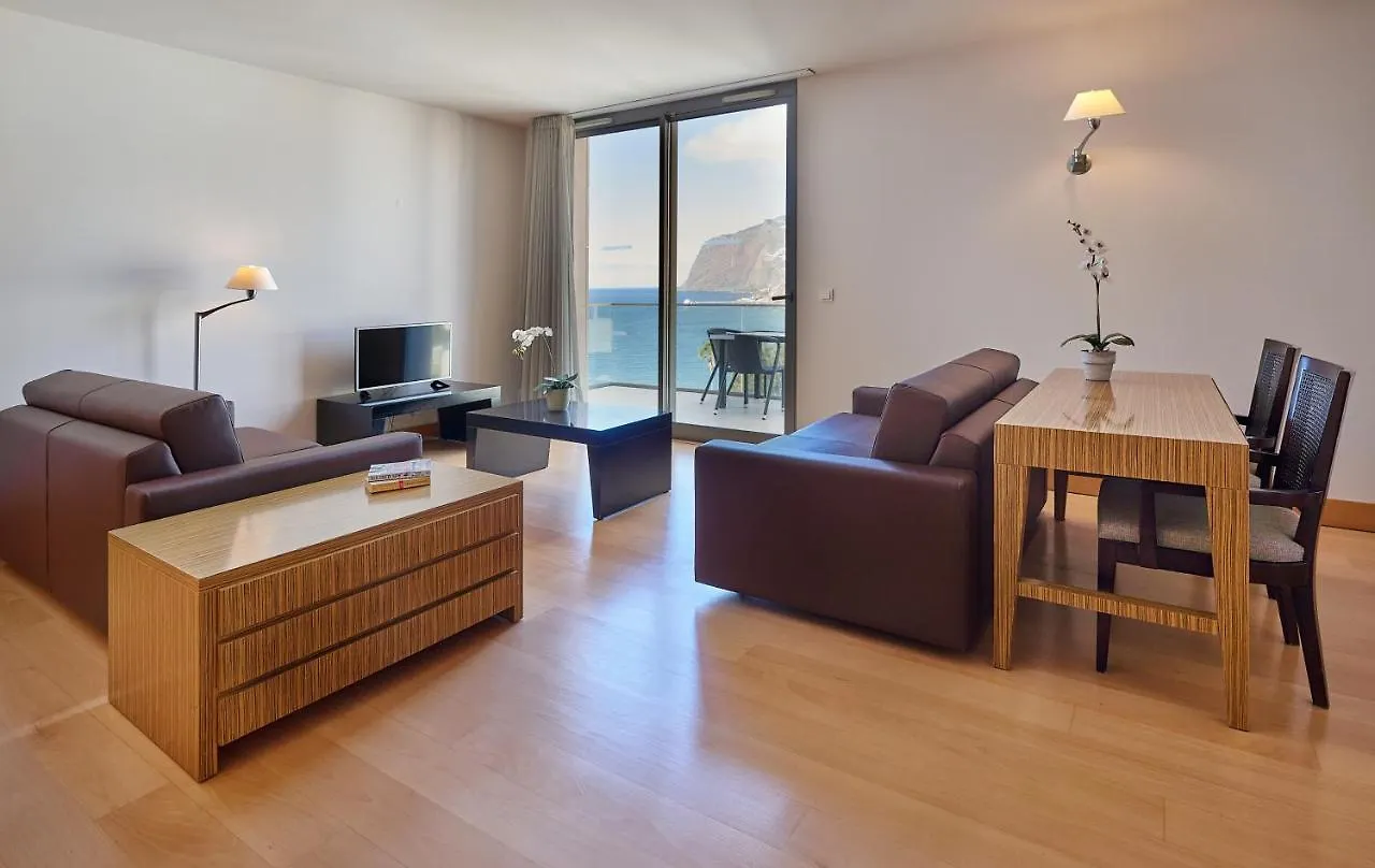Golden Residence Hotel Funchal  4*, Funchal (Madeira)